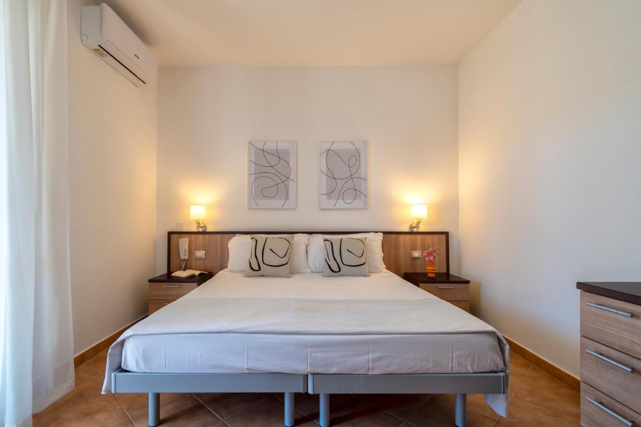 Le Terrazze Apartments Alghero Eksteriør billede